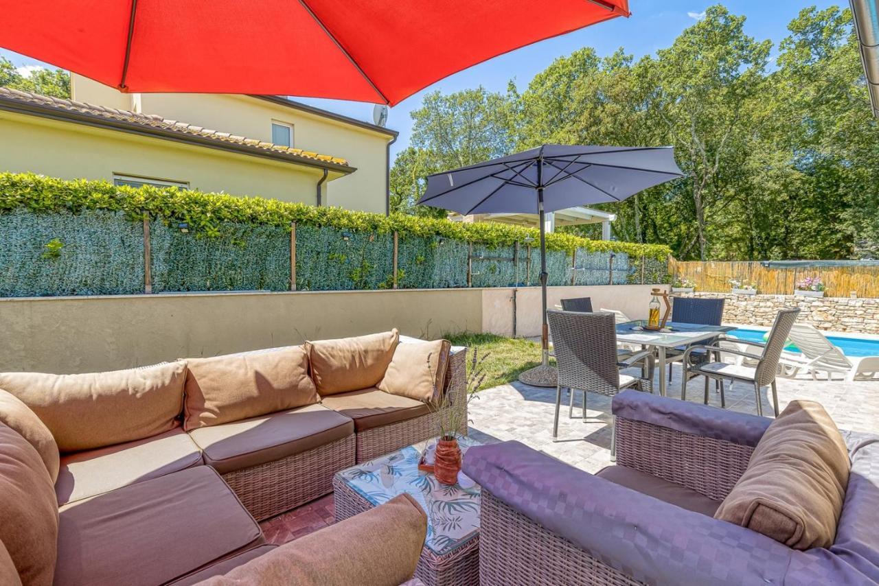 Holiday House Mir Kanfanar Εξωτερικό φωτογραφία