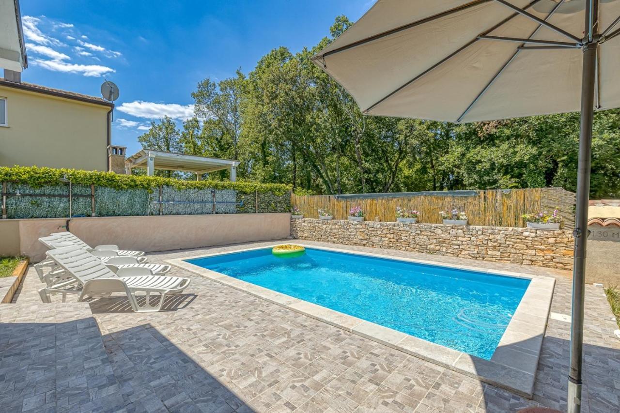 Holiday House Mir Kanfanar Εξωτερικό φωτογραφία